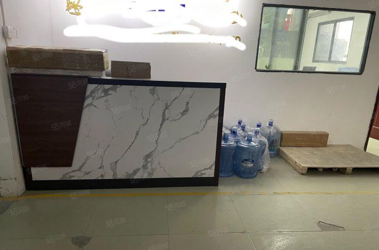 1000平方沙井新桥高速口附近精装修厂房出租水电到位拎包生产