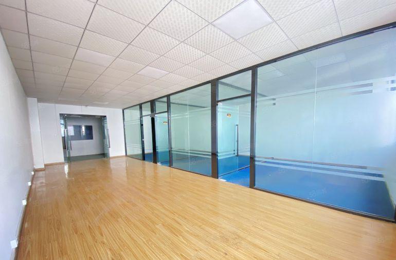 松岗大田洋一手房东工业园带装修前台办公室厂房出租1580平方