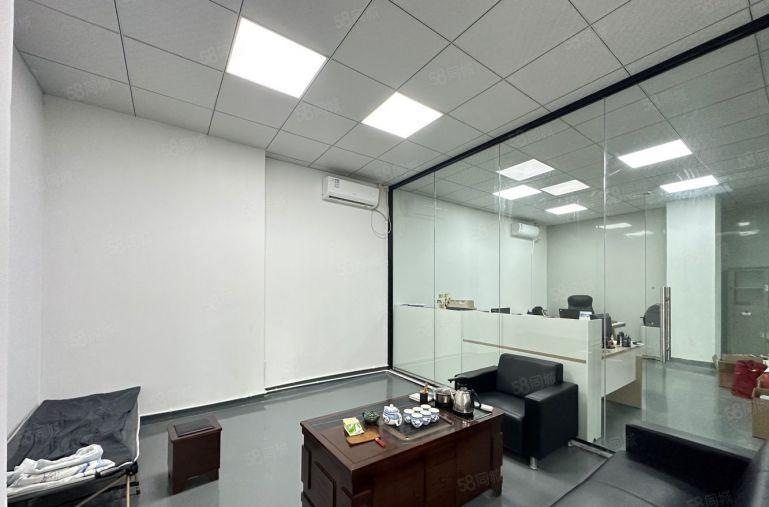 石岩主干道边原房东独门独院一楼1000平精装修带牛角厂房出租