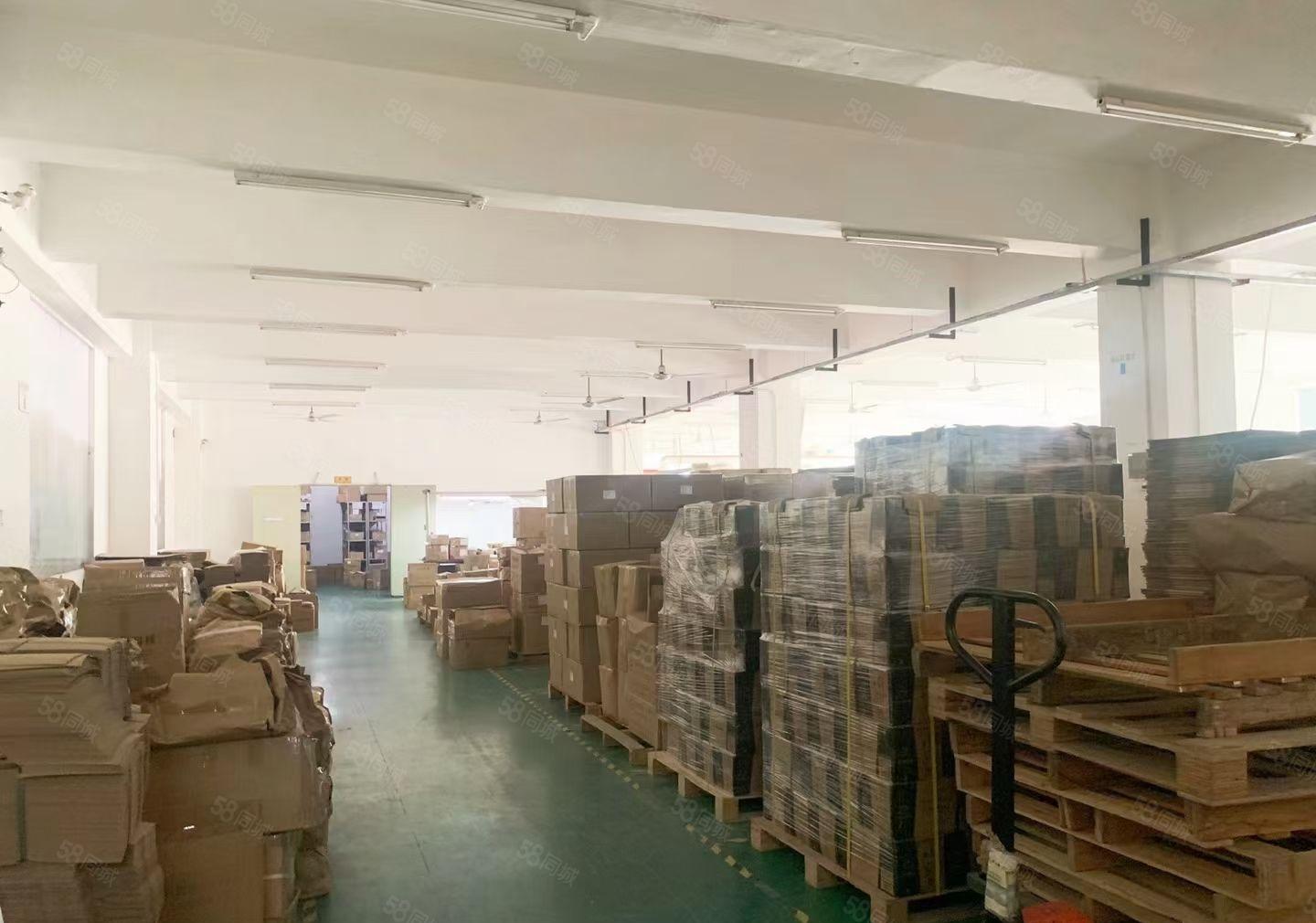 福永桥头新出楼上1000平方带装修厂房出租。