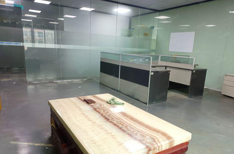 松岗大田洋三楼560平米精装修办公室水电齐全随时可以入驻生产