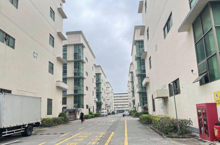 34元福永精装修一楼1000平厂房出租仓库出租大小分租空地