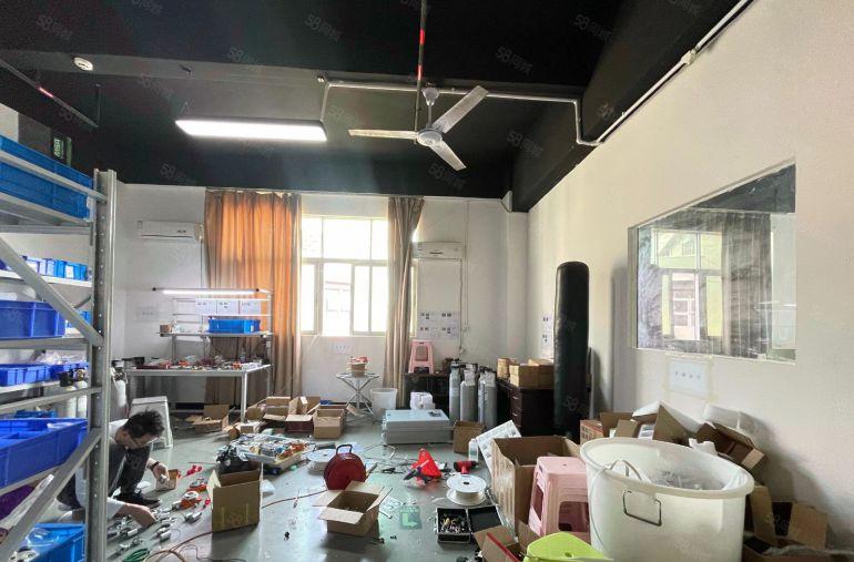 西乡固戍地铁口，创意园带装修230平厂房出租，出租