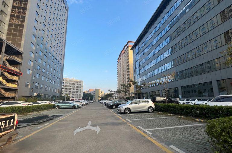 福永福海信息港1550平原房东精准厂房出租全新装修可办公生产