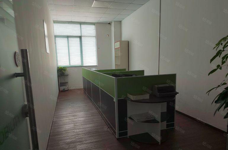 石岩官田地铁口1000平精装修厂房仓库低价出租500平可分租