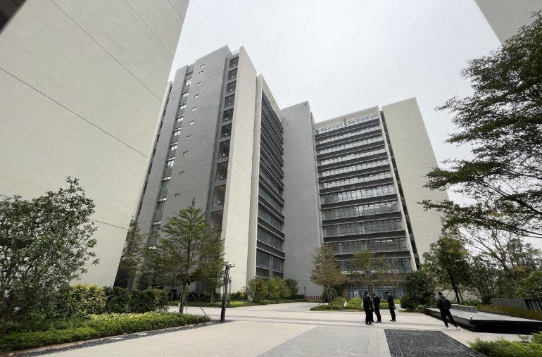 沙井工和工业区附近独院厂房1至2楼4000平可大小可分租