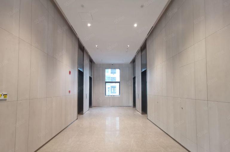 龙岗地铁口工业上楼高标厂房 23万平产城综合体 业主特惠直租