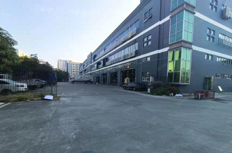 石岩大型园区一楼2000平分租300平起租带消防喷淋空地超大