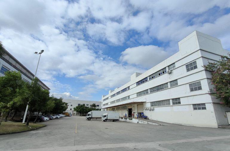 松岗大田洋1500平楼上厂房仓库出租200可分带装修有地坪漆