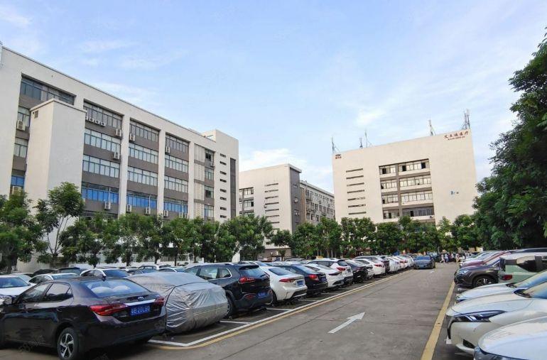 宝安福永107国道主干道厂房仓库出租2000平可300起分租