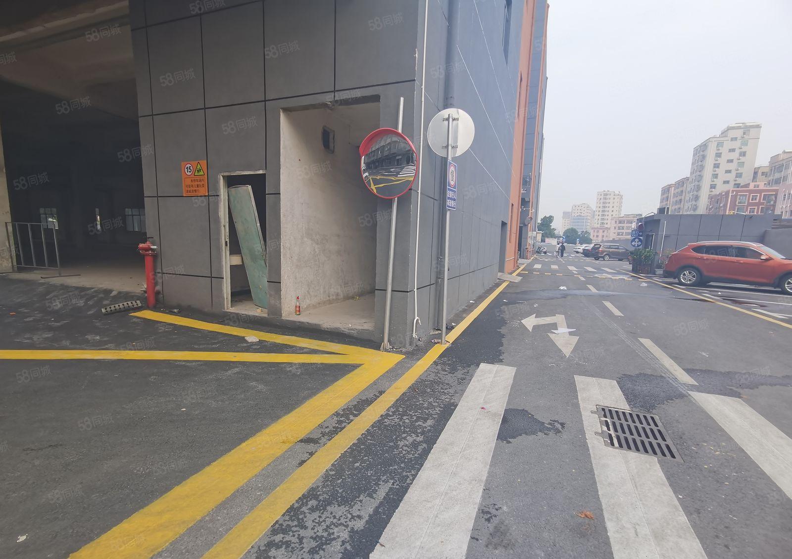 宝安固戍整栋5600平一楼厂房1400平米 可整栋整层出租