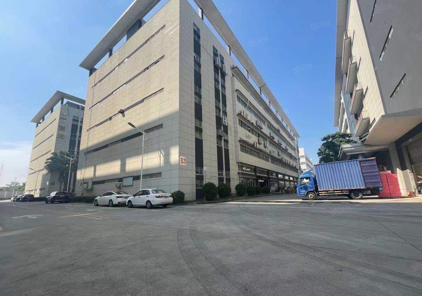 福永和平楼上1200平原房东厂房出租带装修低价出租可分租