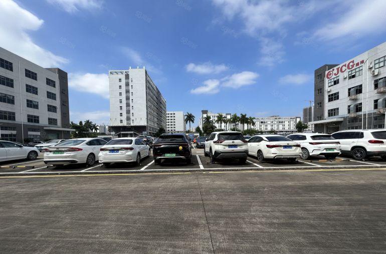 宝安石岩石龙仔原房东工业园10000平独栋厂房出租 可分租