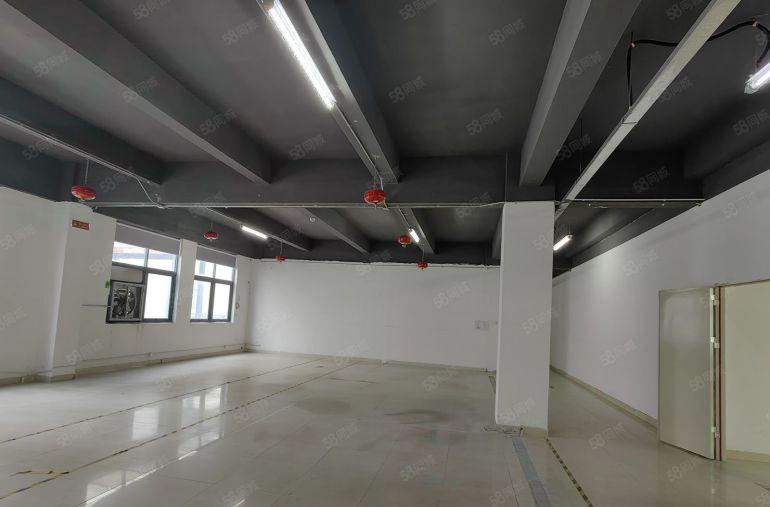 租金16块沙井地铁口附近有厂房出租也可分精装修园区电改