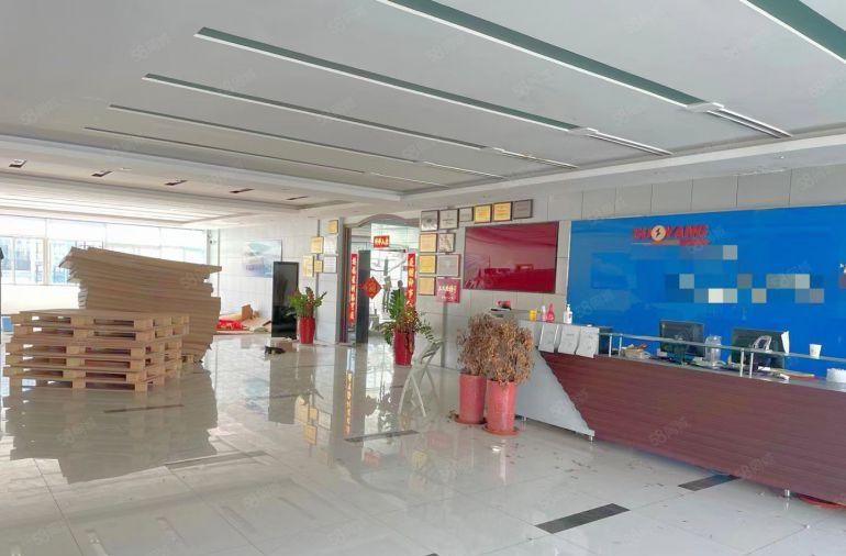 宝安西乡2000平米带装修厂房仓库出租，可申请补贴