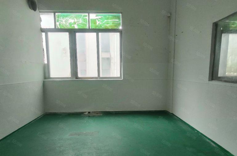 石岩塘头独栋厂房出租现成装修主干道边500平起分租