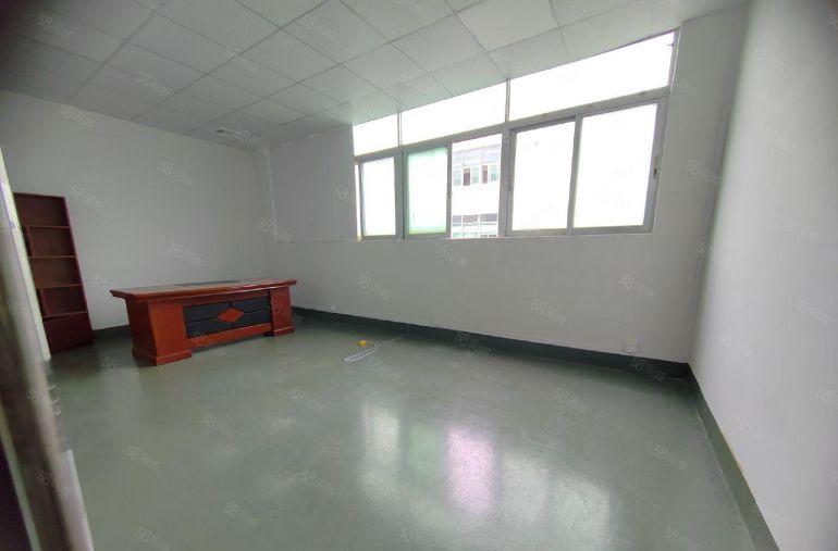 福永塘尾地铁口旁300平带装修大型工业园区厂房出租大小可分租