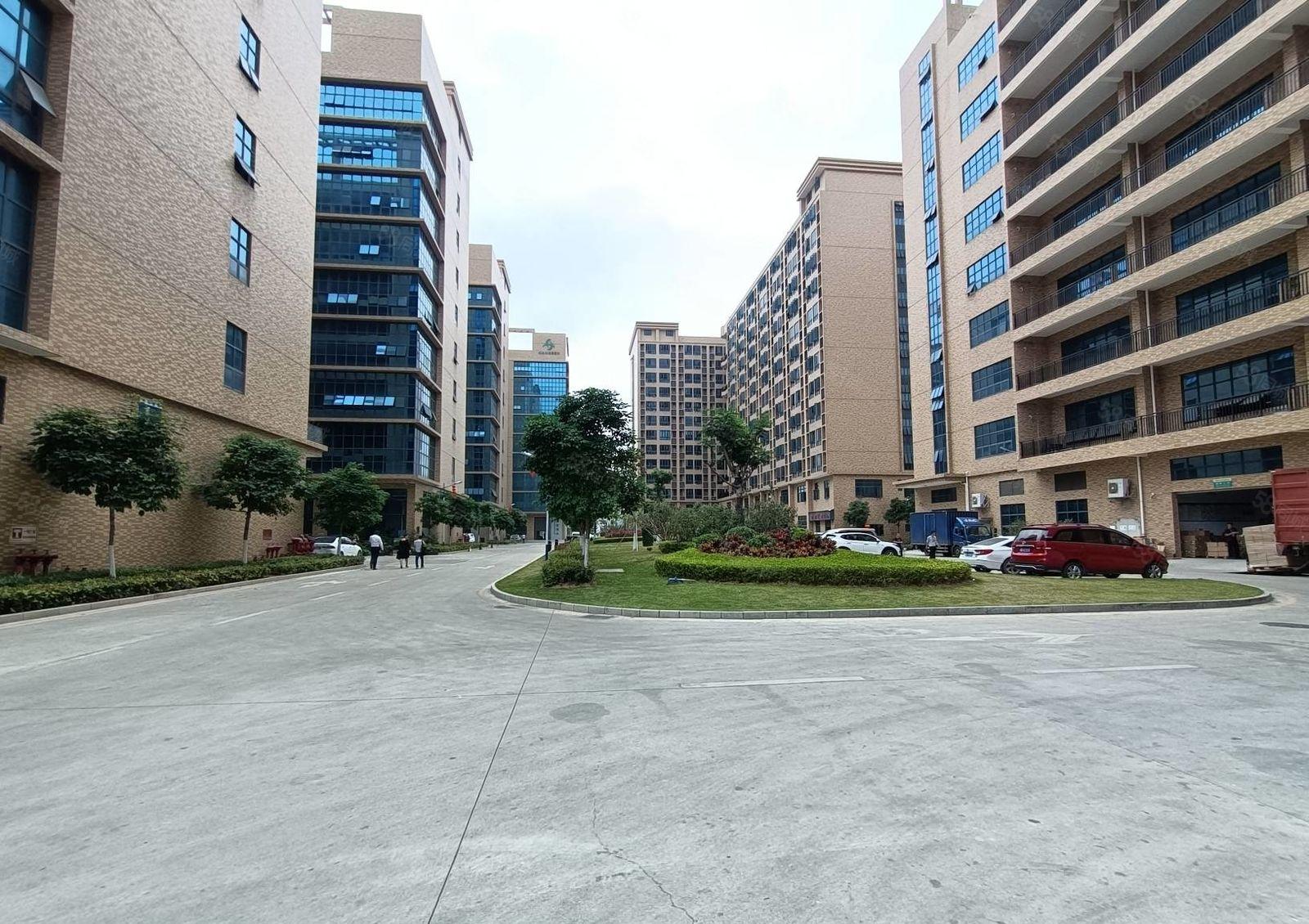 石岩西丽阳光原房东红厂房仓库3000平出租500平起租24元