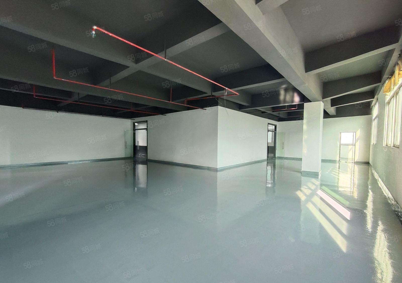 西乡固戍，楼上带装修143平395办公厂房仓库出租，租金33