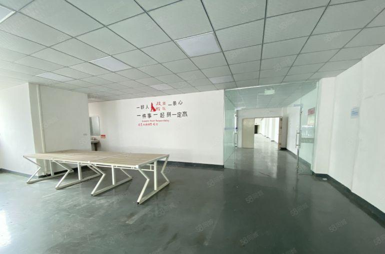 松岗东方沃尔玛附近工业区二楼880平方厂房出租带精装修办公室
