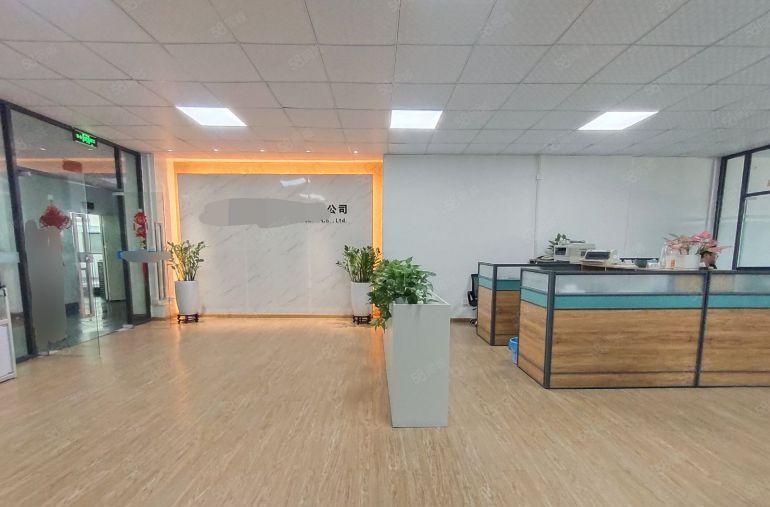 西乡宝田工业园，原房东1400平，带精装修厂房出租，使用率高