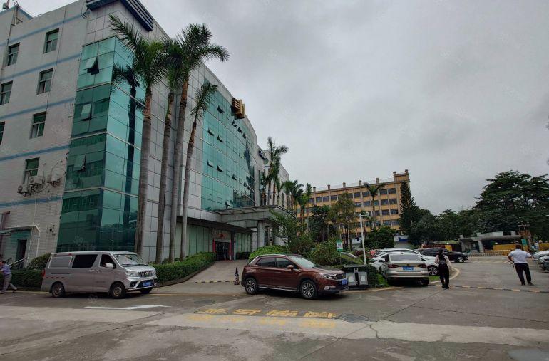 固戍宝安大道旁楼上1000平方精装修研发厂房出租贸易电商光电