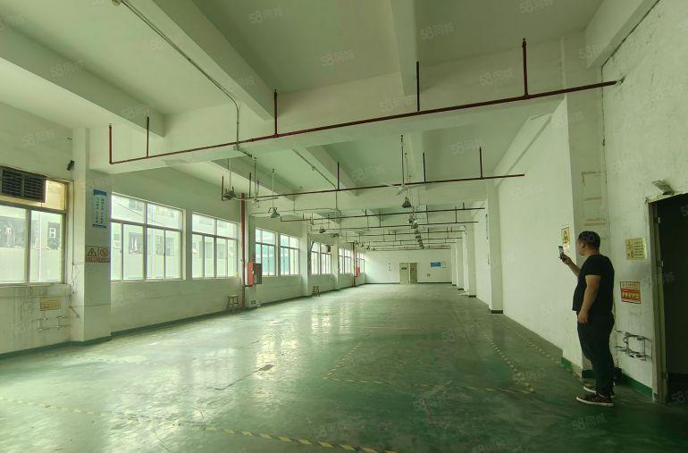 宝安西乡500平地铁口附近原房东深圳厂房出租园区形象好
