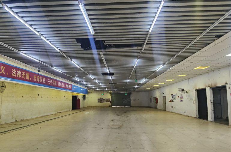 临街一楼9成使用率45元每平一楼厂房仓储800平层高5米