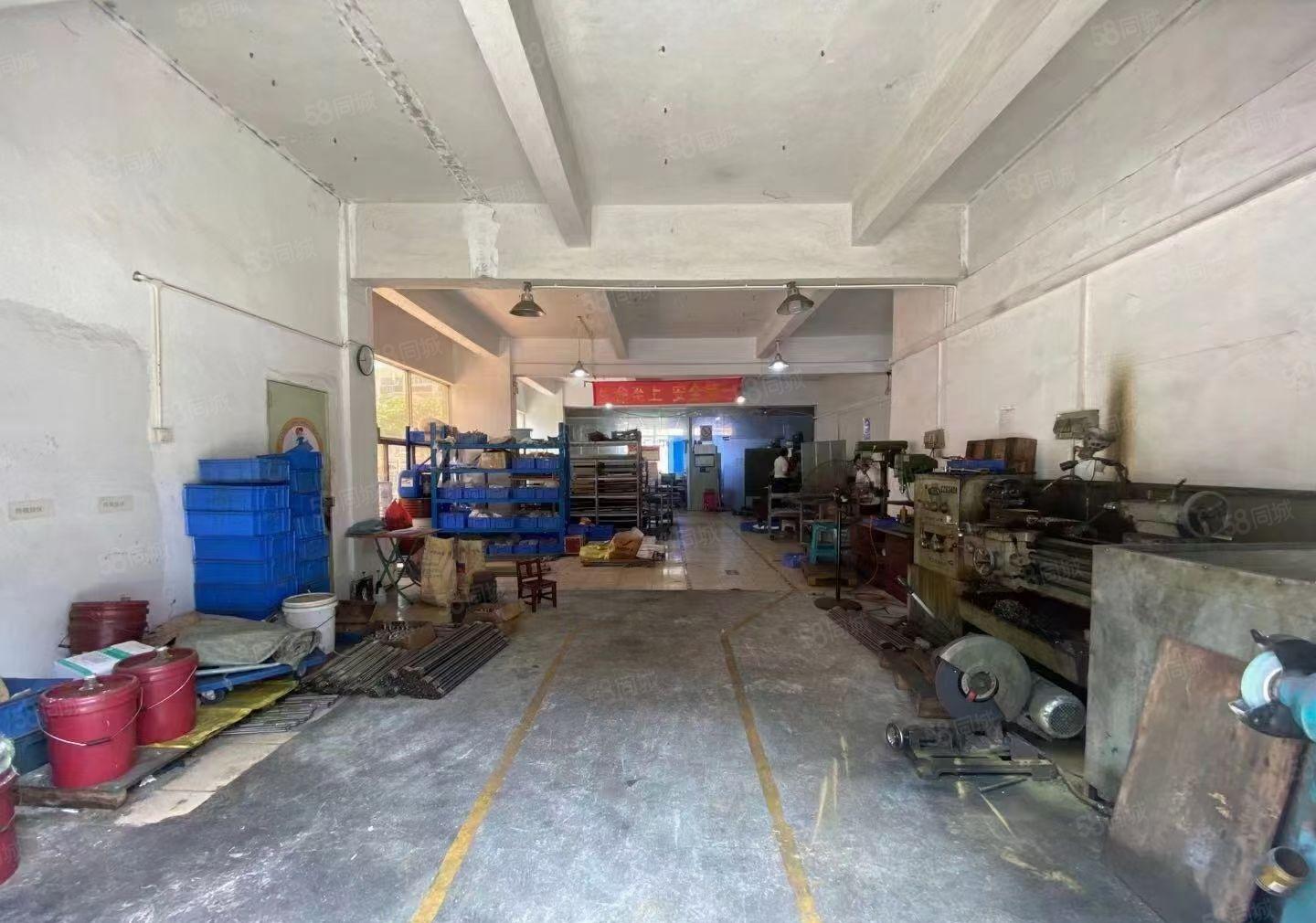 沙井东环路一楼新出310平厂房出租，现成CNC加工有专用车位