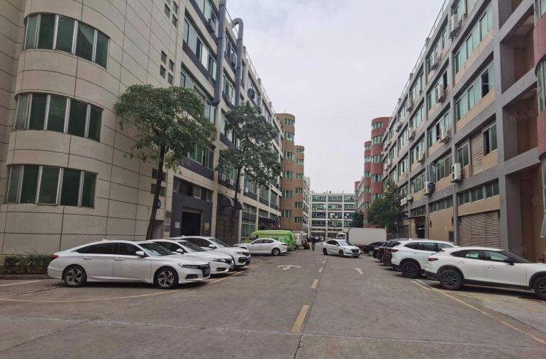 房东红本地铁口宝安沙井马安山原可办理环评800平厂房出租