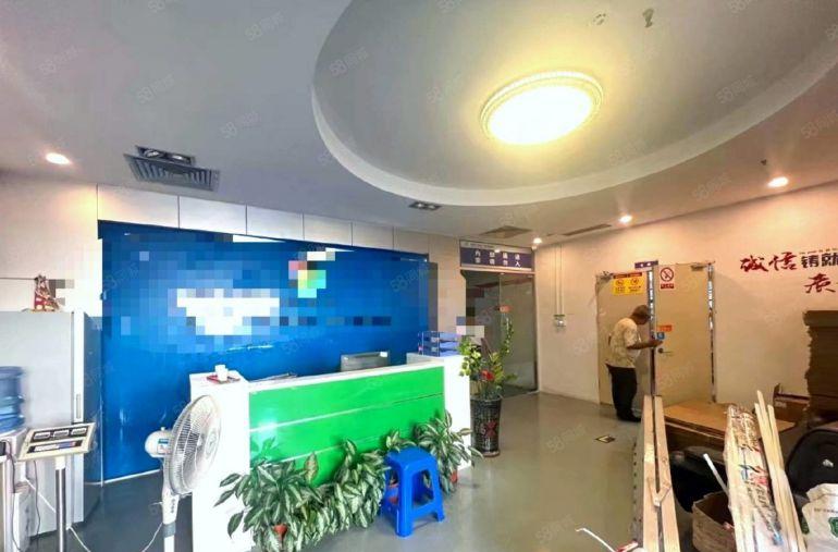 福永地铁口楼上800平精装修厂房出租带全新无尘车间 办公室