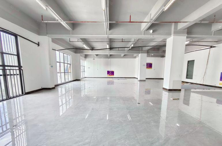 西乡固戍原房东厂房仓库出租，135平220平560平，带装修