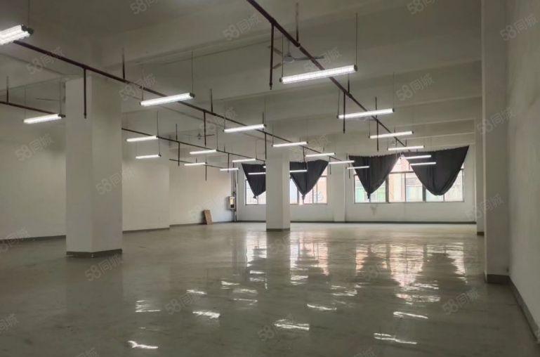 西乡桃源居厂房恒丰工业城漂亮规格400至580平至2000平