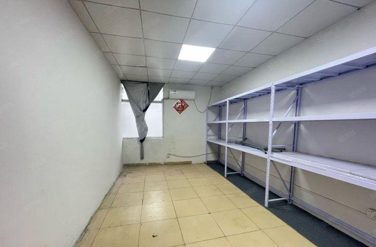 西乡固戍地铁站附近，工业区厂房带装修368平厂房仓库出租