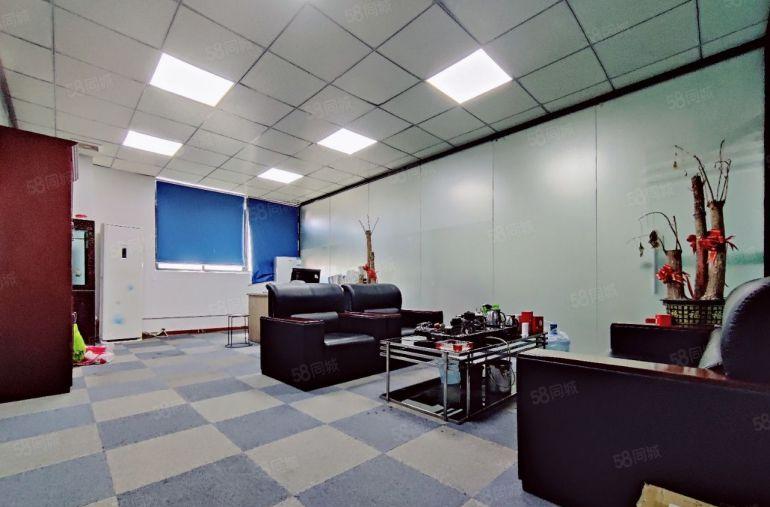 西乡宝田工业园前进二路地铁口原房东1000平精装修合电子仓库