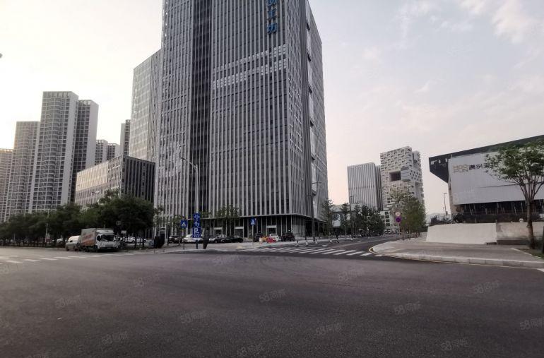 松岗地铁站附近5万平方高新产业园厂房出租，600平方起租