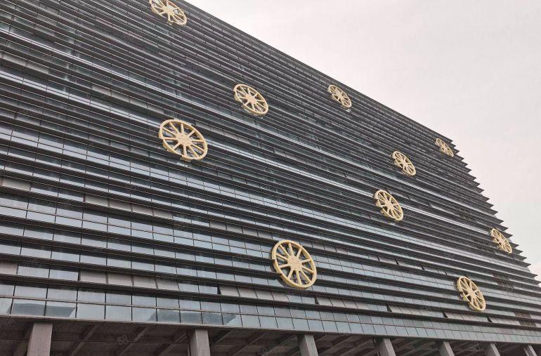 宝安松岗107国道上红本厂房带5吨电梯直租好进拖头仓库