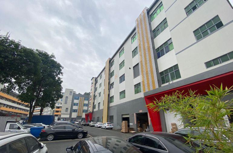 西乡村委直需无公摊36000平方可分层分栋厂房仓库500起租