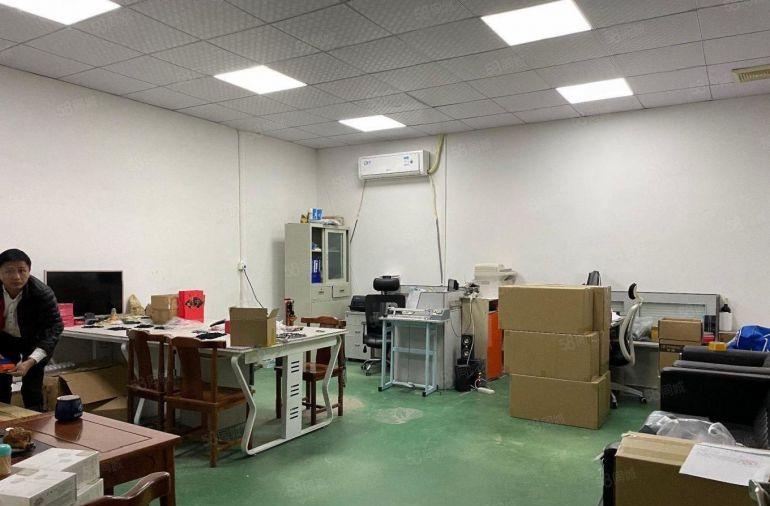 宝安区松岗潭头工业区2楼1200平可分租600平精装修出租