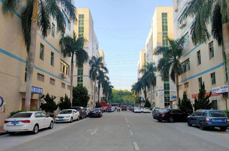 福永 低价厂房出租2000平可分租 带装修  工业园仓库出租