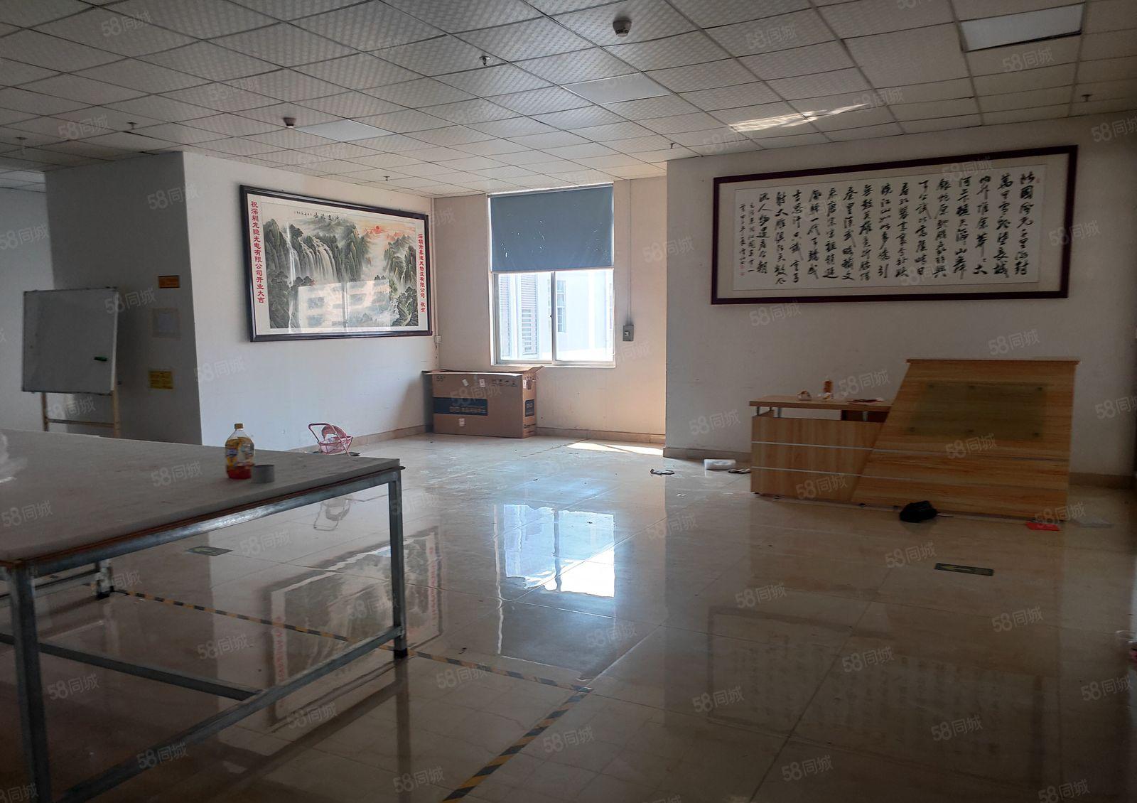 沙井大王山工业园区楼上300平小面积厂房带装修