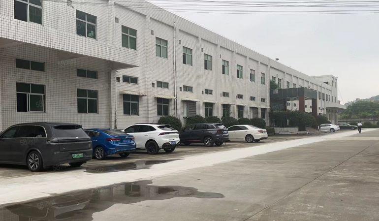 松岗塘下涌107国道原房东带红本厂房1000平起分，空地超大