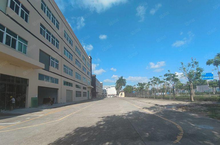 高速口独门独院厂房5000平方出租可分租免租期两个月交通便利