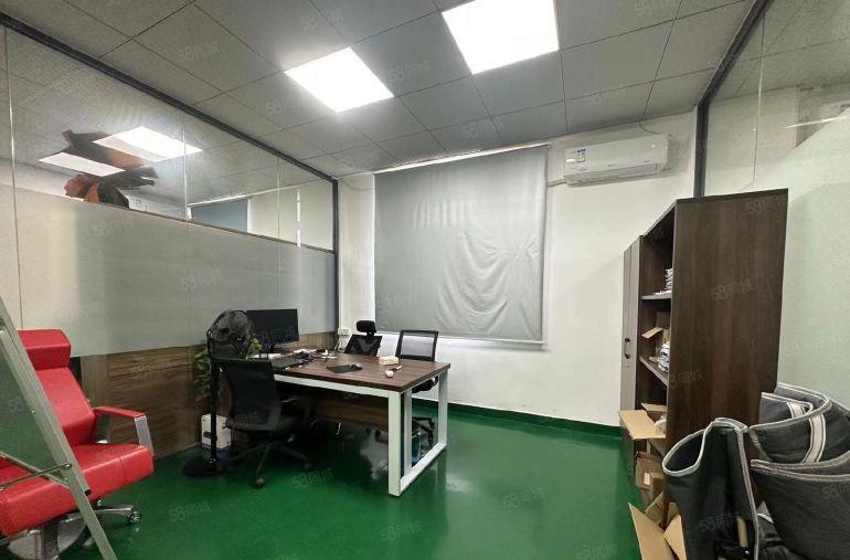 西乡固戍地铁口附近精装修厂房540平米出租