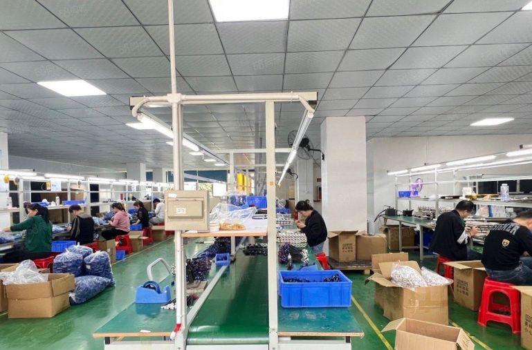 西乡固戍工业园500平精装修电商贸易仓库厂房出租可分租