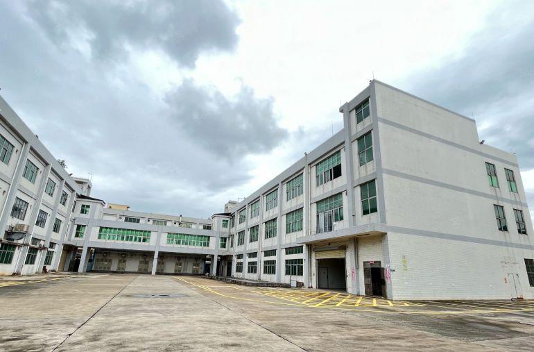 松岗谭头西部原房东私人厂房出租9000平，可分高6米合同稳定