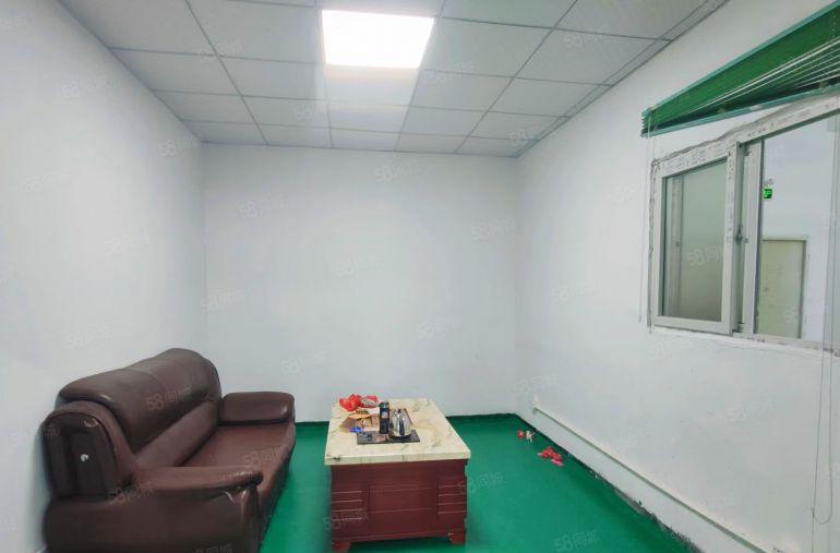 沙井庄村东环路旁二楼300平方米精装修厂房招租