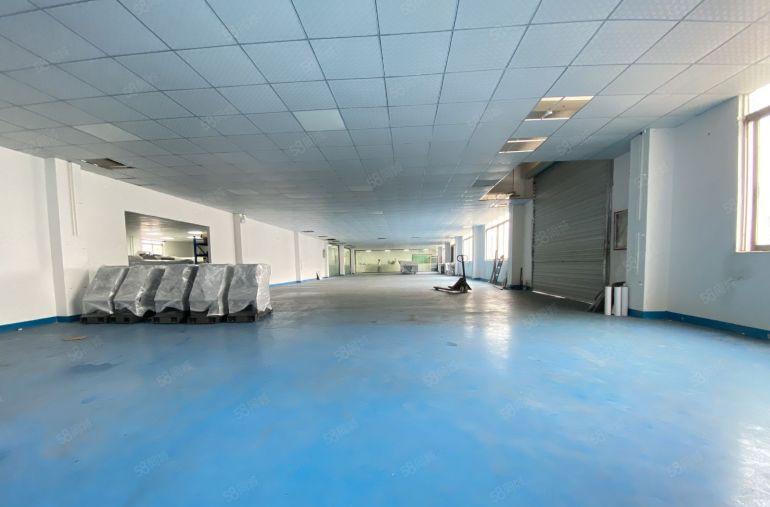 松岗潭头第三工业园区三楼800平方厂房出租带办公室地坪漆吊顶