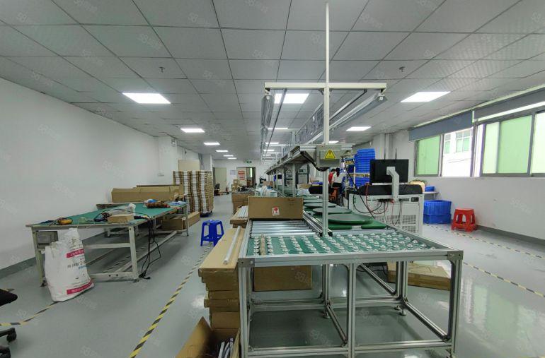 西乡黄田站附近，3楼整层650平厂房仓库招租！现成装修租金2