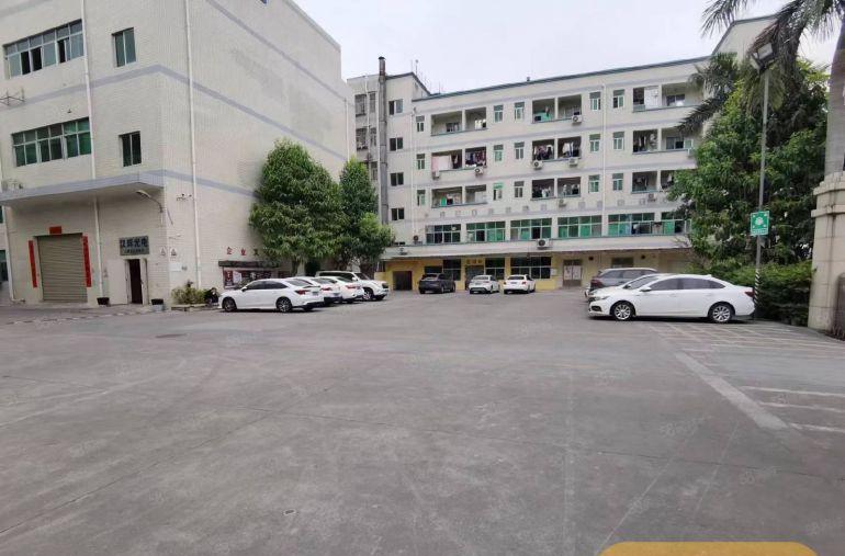 石岩新空出楼上550平现成装修无尘车间办公室出租实用率高